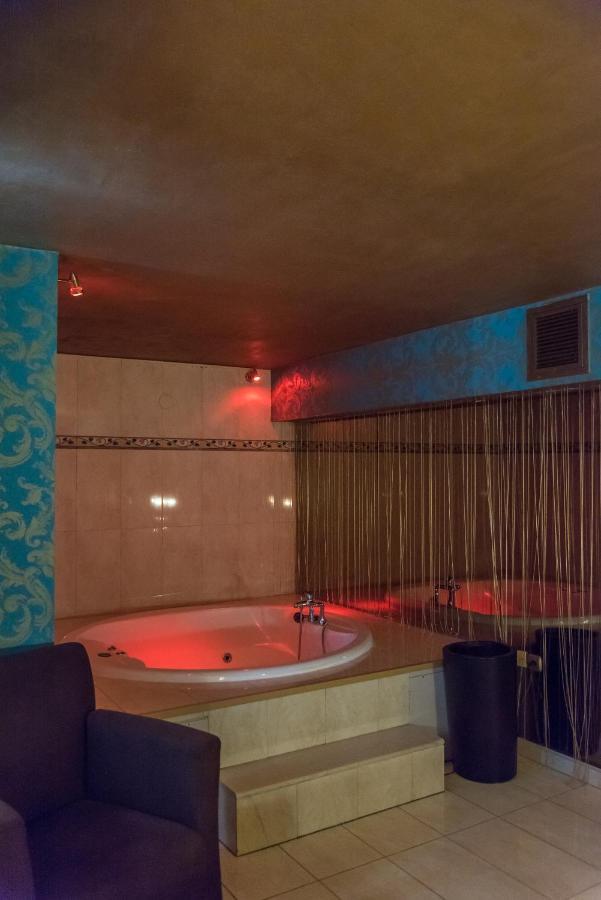 Ruby Rooms Kifisia - Adults Only アテネ エクステリア 写真